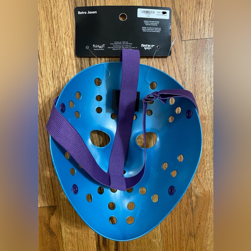 NWT Spirit Halloween Exclusive Friday The 13th The Game Retro Jason Mask Rare - Picture 4 of 6